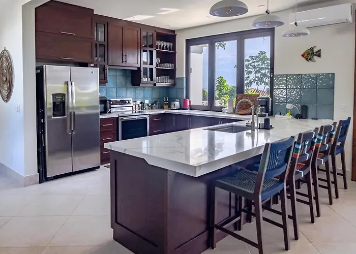 Hermanos Luxury With Ocean View